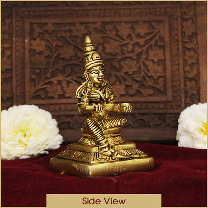 देवी माँ अन्नपूर्णेश्वरी देवी मूर्ती अन्नपूर्णा देवी मूर्ती देवी अन्नपूर्णी माँ मूर्ती पूजेसाठी आणि उपासनेसाठी अन्नधान्याची हिंदू देवी - 4 इंच उंची