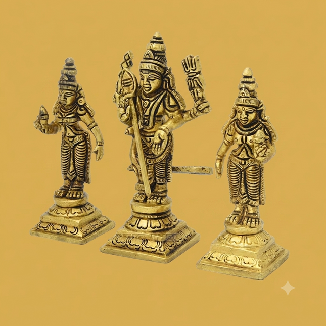 Traditional Lord Kartik Swamy, Devasena & Valli Brass Statue (पारंपारिक भगवान कार्तिकेय स्वामी, देवसेना आणि वल्ली पितळी मूर्ती)