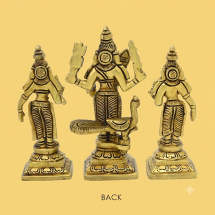 Traditional Lord Kartik Swamy, Devasena & Valli Brass Statue (पारंपारिक भगवान कार्तिकेय स्वामी, देवसेना आणि वल्ली पितळी मूर्ती)