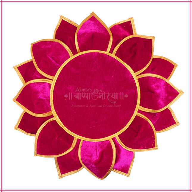 Kamal Aasan Velvet Pooja Mat – Idol Base for Lakshmi, Gauri Ganpati, Saraswati, Durga, Varalakshmi, Ganesh | Margashish Puja, Navratri (16 Inch)