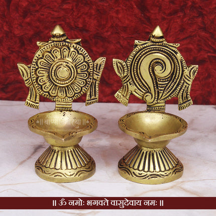 Shankh Chakra Namam Diya Set | Vaishnav Pooja Deepam | Vishnu Lakshmi Mandir Oil Lamp | Traditional South Indian Brass Diya for Daily Pooja & Festivals (Set  Of 2)