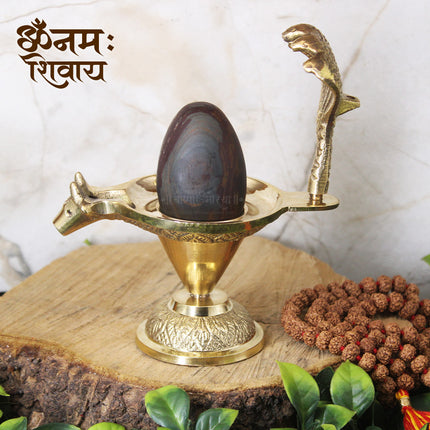 अखंड ब्रह्मांडेश्वर त्रिलोचन-विभूती शृंगार धारण शिव शक्ती शिवलिंगम