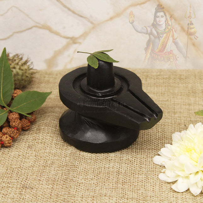 Black Akhand Damru Shape Mahadeva Shivling – Natural Black Stone Shivalinga with Rudraksha Mala | Narmadeshwar Shivling for Home Mandir, Puja & Abhishek (3.5 x 2.5 Inch Approx)