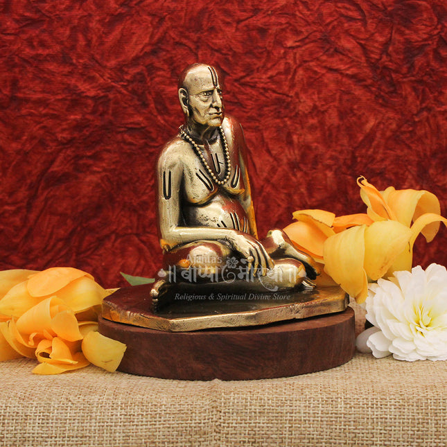 Brass Akkalkot  ब्रह्मांडनायक श्री स्वामी समर्थ महाराज Swami Samarth Maharaj Idol - 4 Inch | Swamy Samarth Maharaj | Akkalkot Maharaj | Akkalkot Swamy  - Religious Statue for Pooja, Home Decor