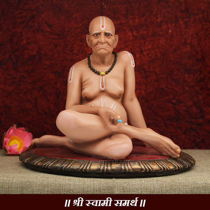 श्री सच्चिदानंद स्वामी समर्थ ब्रह्मांडनायक अक्कलकोट निवास राजाधिराज योगीराज दिव्य फायबर मूर्ती (१० इंच)
